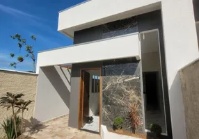 Foto 1 de Casa com 2 Quartos à venda, 60m² em Vila Tupi, Praia Grande