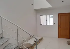 Foto 1 de Casa com 3 Quartos para venda ou aluguel, 90m² em Parque Ipê, São Paulo