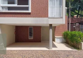 Foto 1 de Casa de Condomínio com 4 Quartos à venda, 324m² em Morumbi, São Paulo