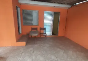 Foto 1 de Sobrado com 2 Quartos à venda, 81m² em Conjunto Habitacional Presidente Castelo Branco, Carapicuíba