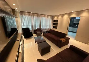 Foto 1 de Apartamento com 3 Quartos para alugar, 136m² em Centro, Balneário Camboriú
