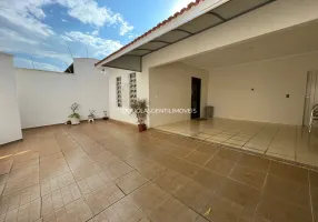 Foto 1 de Casa com 3 Quartos à venda, 165m² em Jardim Recanto dos Pássaros, Birigui