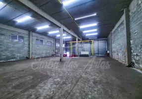 Foto 1 de Galpão/Depósito/Armazém para venda ou aluguel, 1069m² em Cercado Grande, Embu das Artes