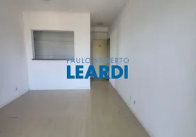 Foto 1 de Apartamento com 3 Quartos para venda ou aluguel, 70m² em Jordanopolis, Arujá