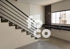 Foto 1 de Sobrado com 2 Quartos à venda, 94m² em Santa Mônica, Uberlândia