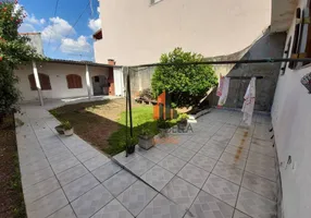 Foto 1 de Casa com 2 Quartos à venda, 181m² em Vila Pires, Santo André