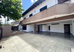 Foto 1 de Sobrado com 3 Quartos para alugar, 304m² em Lago Parque, Londrina