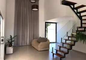 Foto 1 de Casa de Condomínio com 5 Quartos à venda, 270m² em Guriri, Cabo Frio