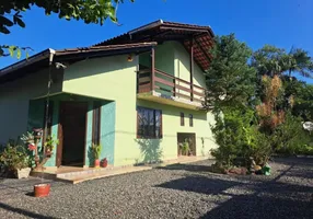 Foto 1 de Casa com 4 Quartos à venda, 243m² em Vila Nova, Joinville