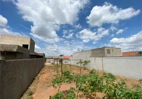 Foto 1 de Lote/Terreno à venda, 250m² em Jardim Embare, São Carlos