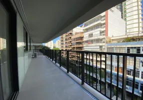 Foto 1 de Apartamento com 3 Quartos para alugar, 138m² em Leblon, Rio de Janeiro