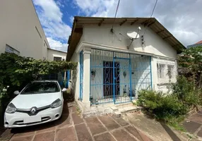 Foto 1 de Casa com 2 Quartos à venda, 179m² em Azenha, Porto Alegre