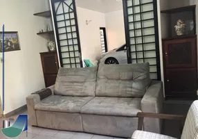 Foto 1 de Casa com 5 Quartos à venda, 190m² em Jardim Irajá, Ribeirão Preto