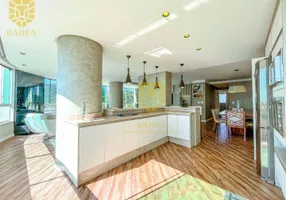 Foto 1 de Apartamento com 3 Quartos à venda, 198m² em Barra Sul, Balneário Camboriú