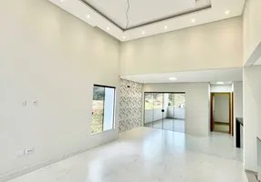 Foto 1 de Casa de Condomínio com 4 Quartos à venda, 205m² em Lagoa, Macaé