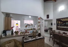 Foto 1 de Casa com 2 Quartos à venda, 81m² em Balneario Arpoador , Peruíbe