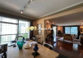 Foto 1 de Flat com 4 Quartos à venda, 220m² em Itaim Bibi, São Paulo