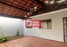 Foto 1 de Casa com 3 Quartos à venda, 175m² em Vila Friburgo, São Paulo