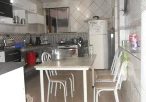 Foto 1 de Sobrado com 3 Quartos à venda, 240m² em Alto de Pinheiros, Paulínia