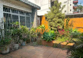 Foto 1 de Casa com 3 Quartos à venda, 172m² em Ponta da Praia, Santos