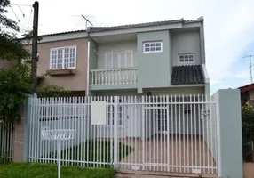Foto 1 de Sobrado com 3 Quartos à venda, 96m² em Uberaba, Curitiba