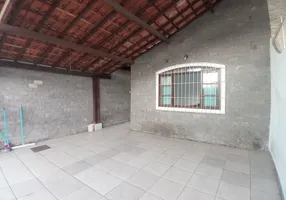 Foto 1 de Casa com 2 Quartos à venda, 105m² em Vila Tupi, Praia Grande