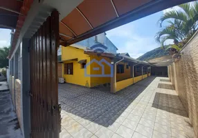 Foto 1 de Casa com 2 Quartos à venda, 149m² em Sumaré, Caraguatatuba