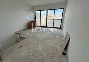 Foto 1 de Sala Comercial à venda, 73m² em Recreio Dos Bandeirantes, Rio de Janeiro