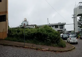 Foto 1 de Lote/Terreno à venda, 715m² em Universitário, Caxias do Sul