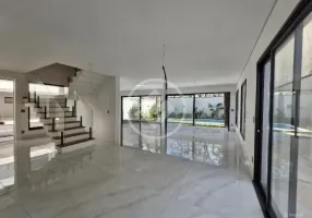 Foto 1 de Casa de Condomínio com 4 Quartos à venda, 279m² em Alto Da Boa Vista, São Paulo