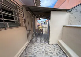 Foto 1 de Casa com 1 Quarto para alugar, 35m² em Vila Euthalia, São Paulo