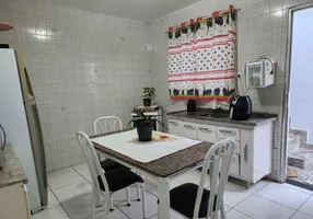 Foto 1 de Casa com 2 Quartos à venda, 97m² em Jardim Zaira, Mauá