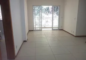 Foto 1 de Apartamento com 2 Quartos à venda, 70m² em Pedro do Rio, Petrópolis