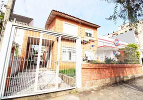 Foto 1 de Casa com 4 Quartos à venda, 239m² em Partenon, Porto Alegre