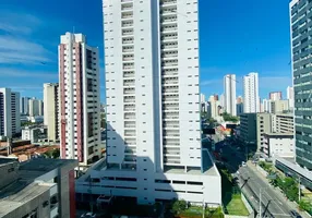 Foto 1 de Apartamento com 4 Quartos à venda, 217m² em Boa Viagem, Recife