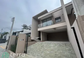 Foto 1 de Sobrado com 3 Quartos à venda, 137m² em Quintino, Timbó