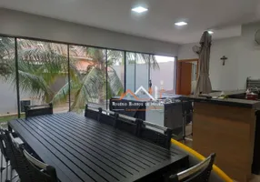 Foto 1 de Casa de Condomínio com 5 Quartos à venda, 300m² em , Santo Inácio