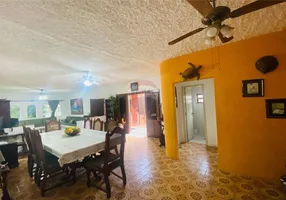 Foto 1 de Casa com 3 Quartos à venda, 186m² em Tombo, Guarujá