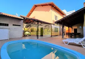 Foto 1 de Casa com 4 Quartos à venda, 345m² em Praia dos Amores, Balneário Camboriú