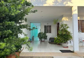 Foto 1 de Casa com 3 Quartos à venda, 300m² em Barro Vermelho, Natal