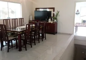 Foto 1 de Casa com 3 Quartos à venda, 240m² em Vila Monumento, São Paulo