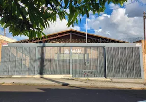 Foto 1 de Casa com 3 Quartos à venda, 220m² em Fabrício, Uberaba