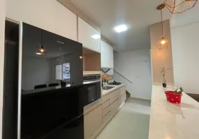 Foto 1 de Cobertura com 3 Quartos à venda, 190m² em Vila Valparaiso, Santo André