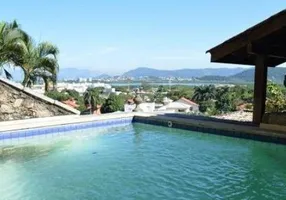 Foto 1 de Casa de Condomínio com 3 Quartos à venda, 336m² em Itacoatiara, Niterói
