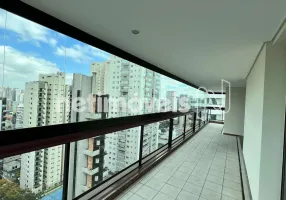 Foto 1 de Apartamento com 3 Quartos para venda ou aluguel, 242m² em Campo Belo, São Paulo