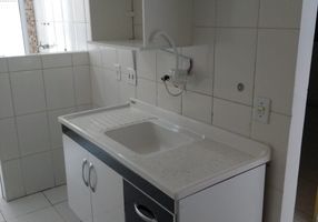 Foto 1 de Apartamento com 2 Quartos para venda ou aluguel, 48m² em Jardim São Miguel, Ferraz de Vasconcelos