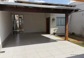 Foto 1 de Casa com 3 Quartos à venda, 128m² em Residencial Flamboyant, Anápolis