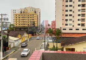 Foto 1 de Casa de Condomínio com 2 Quartos para alugar, 70m² em Vila Tupi, Praia Grande