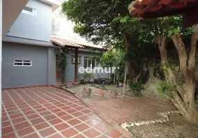 Foto 1 de Sobrado com 5 Quartos à venda, 251m² em Vila Claudio, Santo André