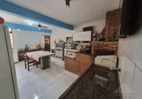 Foto 1 de Sobrado com 3 Quartos à venda, 234m² em Vila Assis Brasil, Mauá
